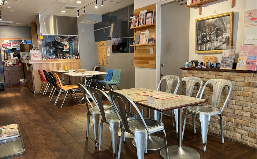 ■大ホール(キッチン側)   20席